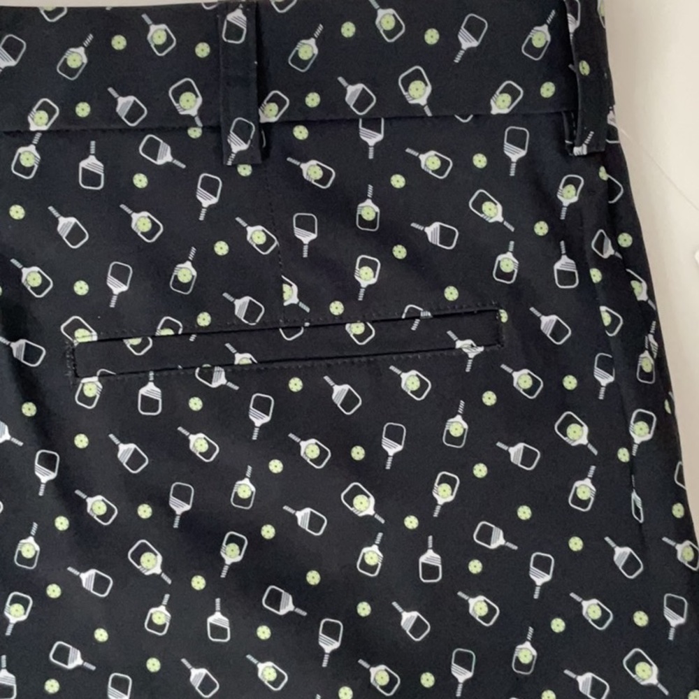 Roundtree & Yorke Printed Flat Front Shorts - Picture 8 of 9